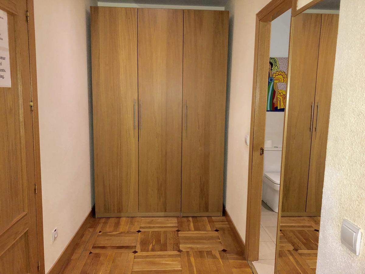 Hostal Arriaza Madrid Bagian luar foto