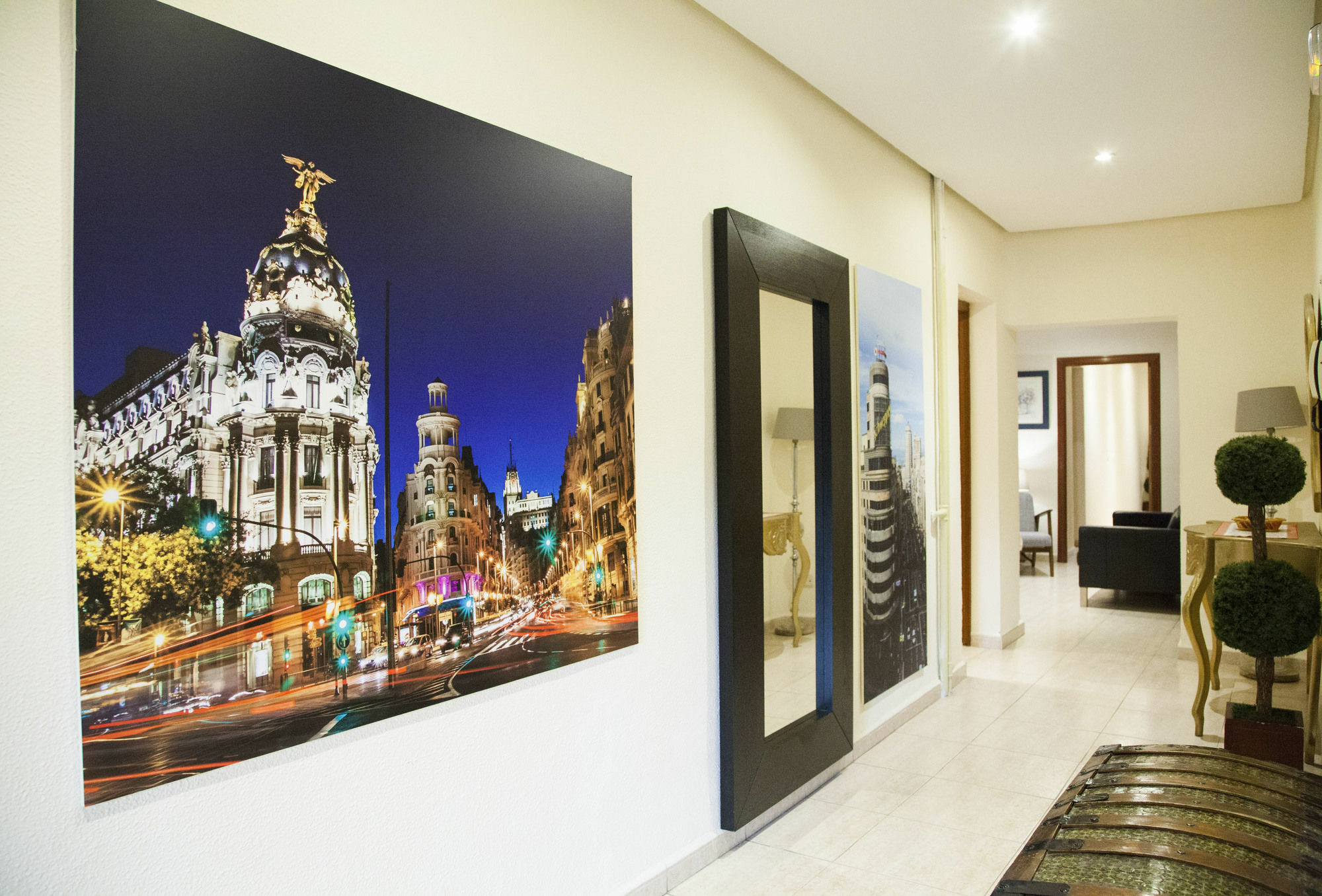 Hostal Arriaza Madrid Bagian luar foto